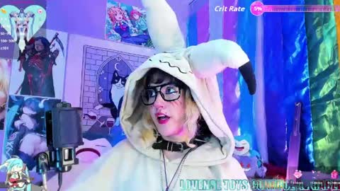 Snapshot of angel_sweett_1 chatting on 05.14.26 online show from 05.14.26