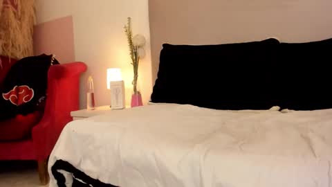 angel_velvet_ online show from 10.31.25