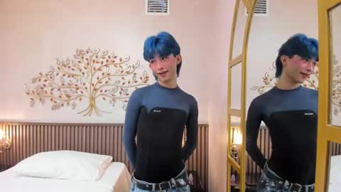 Snapshot of angel_yuhog chatting on 11.12.25 Angel online show from 11.12.25