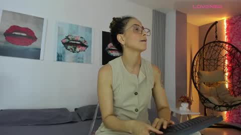 A N G E LA.  online show from 09.17.25