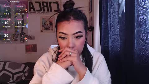 A N G E L A  E L L I S S   online show from 01.15.26