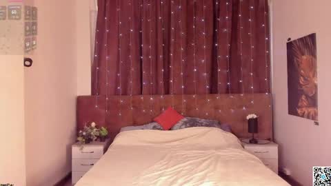 Angela online show from 04.21.26