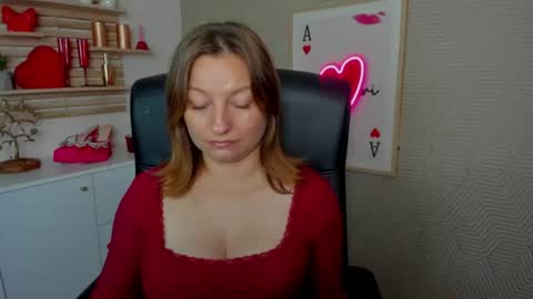 Snapshot of angela_samt chatting on 06.16.26 Angela online show from 06.16.26