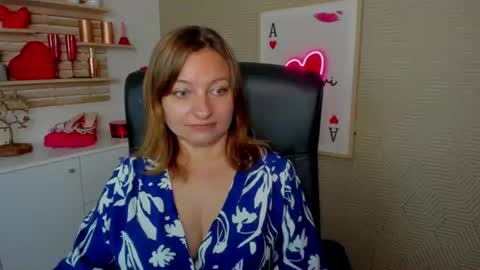 Snapshot of angela_samt chatting on 06.22.26 Angela online show from 06.22.26