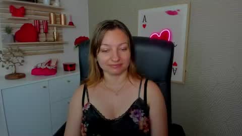 Snapshot of angela_samt chatting on 06.23.26 Angela online show from 06.23.26
