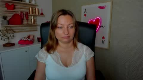 Snapshot of angela_samt chatting on 06.24.26 Angela online show from 06.24.26