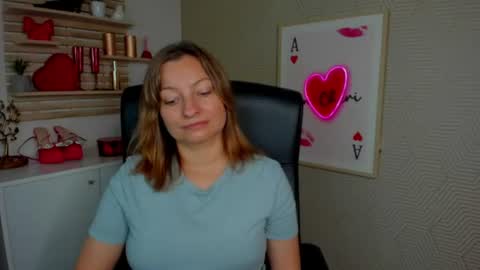 Snapshot of angela_samt chatting on 07.07.26 Angela online show from 07.07.26