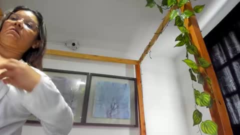 angela_ss online show from 11.06.25