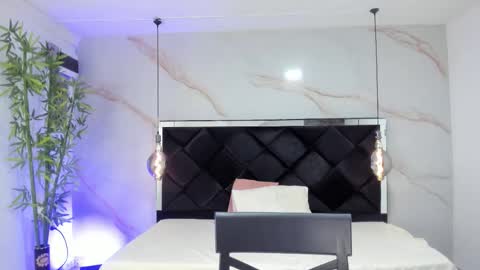 ANGELA online show from 11.08.25