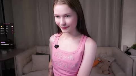 Snapshot of angelabalay chatting on 10.29.25 Mary online show from 10.29.25