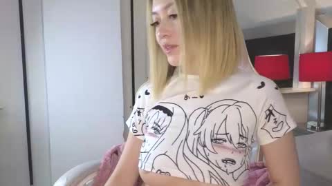 Angela Castle online show from 12.13.25