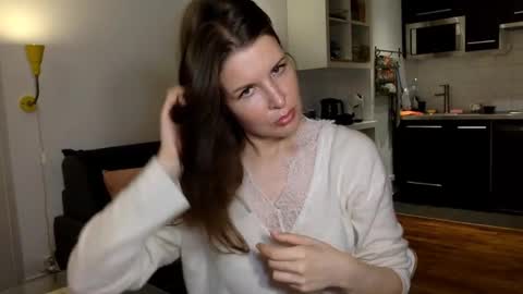 Snapshot of angeladarkk chatting on 11.05.25 Angela online show from 11.05.25