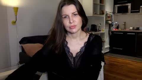 Angela online show from 12.02.25