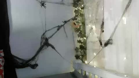 Snapshot of angelainparis28 chatting on 10.25.25 ANGELA online show from 10.25.25