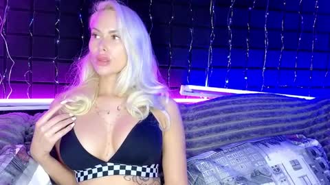 AngelaLaCherry online show from 04.09.26