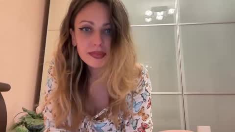 AngelAlexiss online show from 09.21.25