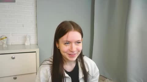 angelapratt online show from 04.14.26