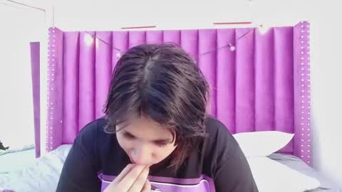 Snapshot of angelarumiee chatting on 10.23.25 Angela online show from 10.23.25