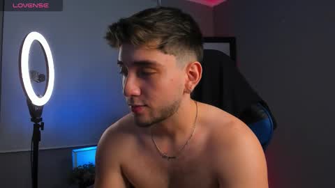 angelbell19 online show from 11.25.25