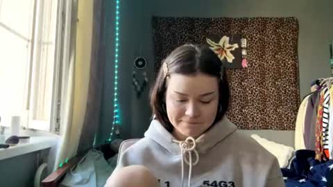 Snapshot of angelcatier chatting on 06.19.26 angelcatier online show from 06.19.26