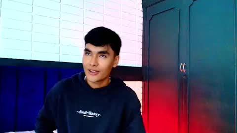 AngelduzZzt online show from 10.18.25