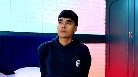 AngelduzZzt online show from 10.20.25