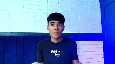 AngelduzZzt online show from 10.24.25