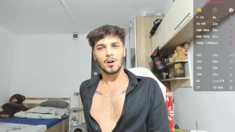 Snapshot of angelfrank chatting on 10.15.25 Frankie online show from 10.15.25