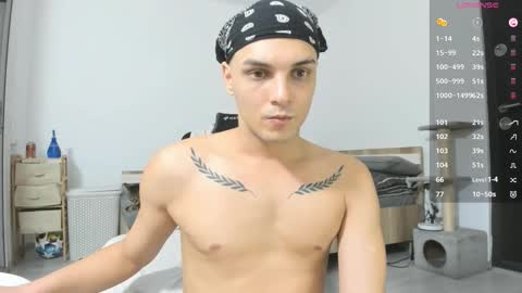 Snapshot of angelfrank chatting on 11.13.25 Frankie online show from 11.13.25