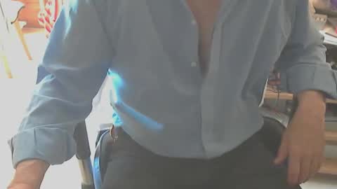 Snapshot of angelgarcia269 chatting on 10.05.25 angelgarcia269 online show from 10.05.25