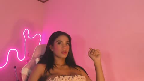 Carolina online show from 01.08.25