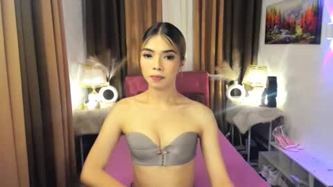 MISS PAU online show from 09.18.25