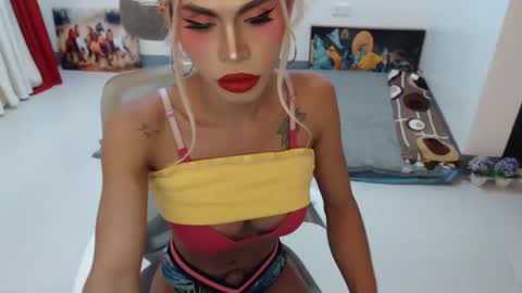 DIVINE ANGEL online show from 10.20.25