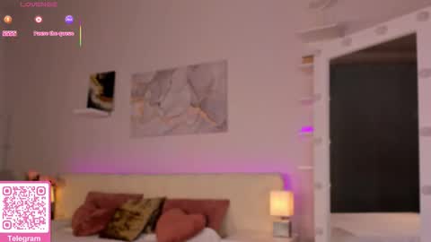 Snapshot of angelic_pricess chatting on 03.10.26 Emma online show from 03.10.26