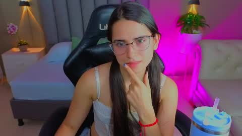 Snapshot of angelica_dymond chatting on 05.14.26 A N G E L I C A online show from 05.14.26