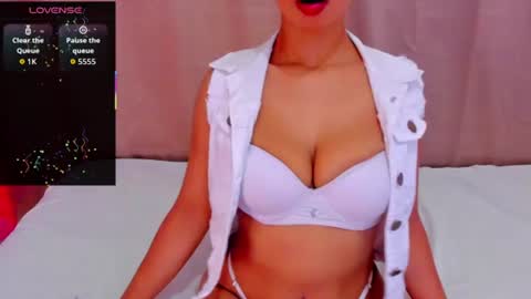Snapshot of angelica_hot19 chatting on 06.12.26 angelica_hot19 online show from 06.12.26