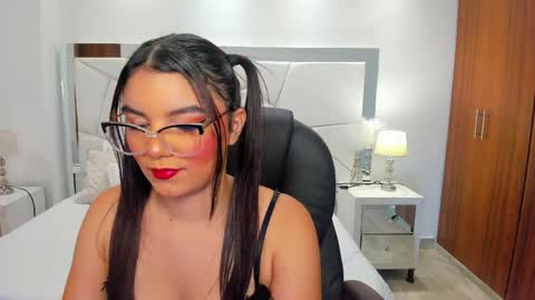 Angelica Moon online show from 05.20.26