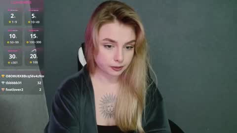 Snapshot of angelicablanch chatting on 10.22.25 angelicablanch online show from 10.22.25