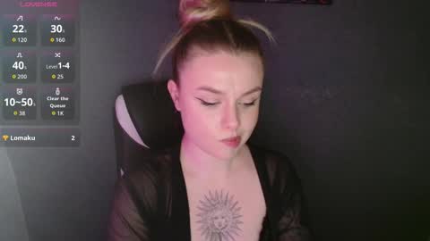 Snapshot of angelicablanch chatting on 11.12.25 angelicablanch online show from 11.12.25