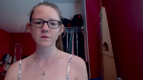 Snapshot of angelicangel3 chatting on 10.01.25 AngelicAngel online show from 10.01.25