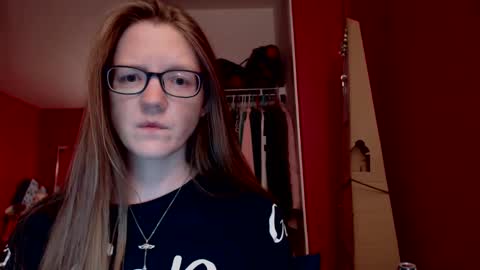 Snapshot of angelicangel3 chatting on 10.06.25 AngelicAngel online show from 10.06.25