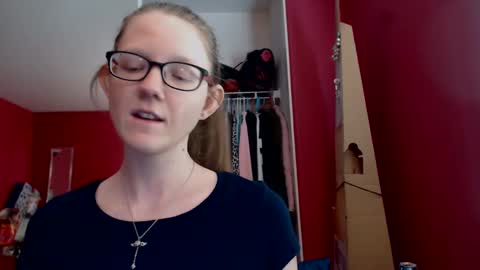 Snapshot of angelicangel3 chatting on 10.09.25 AngelicAngel online show from 10.09.25