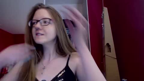 Snapshot of angelicangel3 chatting on 10.14.25 AngelicAngel online show from 10.14.25