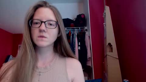 Snapshot of angelicangel3 chatting on 10.30.25 AngelicAngel online show from 10.30.25