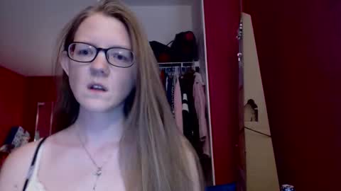 Snapshot of angelicangel3 chatting on 11.09.25 AngelicAngel online show from 11.09.25