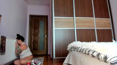 Angelina online show from 01.21.25