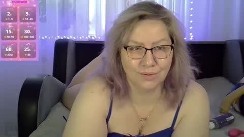 AngelinaGlam online show from 10.12.25