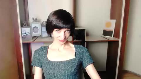 Angelina online show from 09.22.25