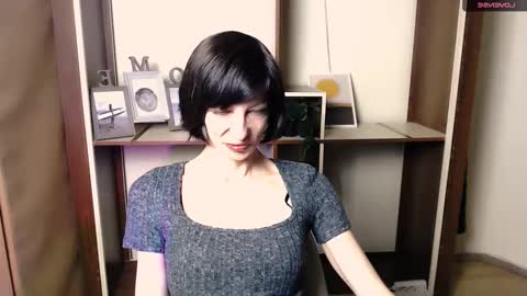 Snapshot of angelinalov_ chatting on 11.03.25 Angelina online show from 11.03.25