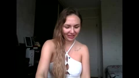 Snapshot of angelinalove28 chatting on 10.25.25 angelinalove28 online show from 10.25.25